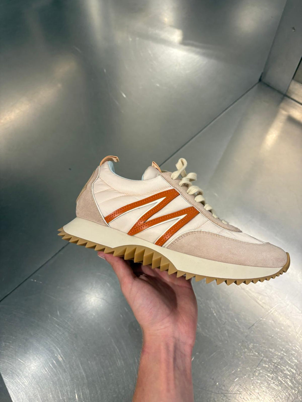 Moncler Pacey Sneaker – Cream/Orange